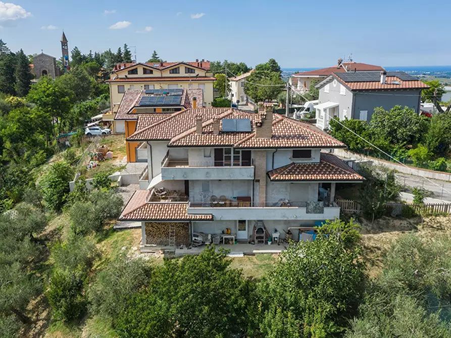 Immagine 29 di Casa indipendente in vendita  in Via Belvedere a Montescudo-Monte Colombo