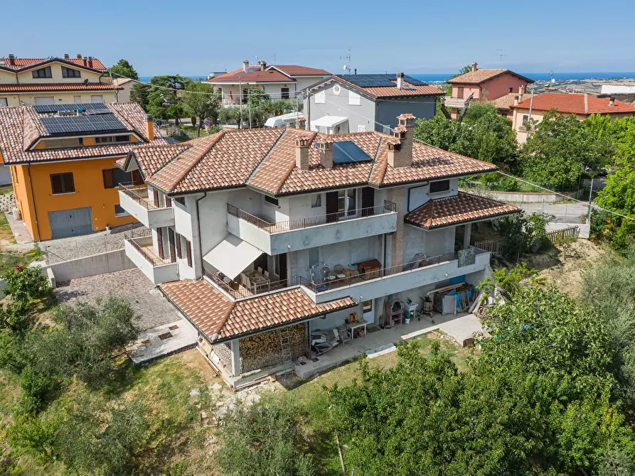 Immagine 27 di Casa indipendente in vendita  in Via Belvedere a Montescudo-Monte Colombo