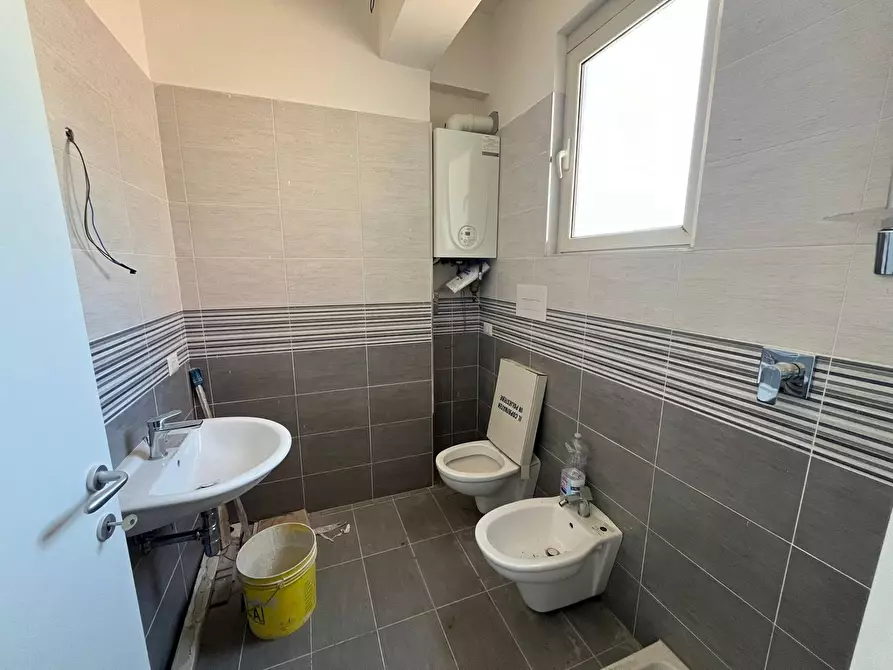 Immagine 5 di Ufficio in vendita  in Viale Learco Guerra a Cercola