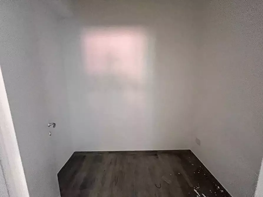 Immagine 17 di Ufficio in vendita  in Viale Learco Guerra a Cercola