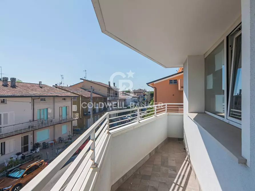 Immagine 26 di Villa in vendita  in Via Mazzini a Misano Adriatico