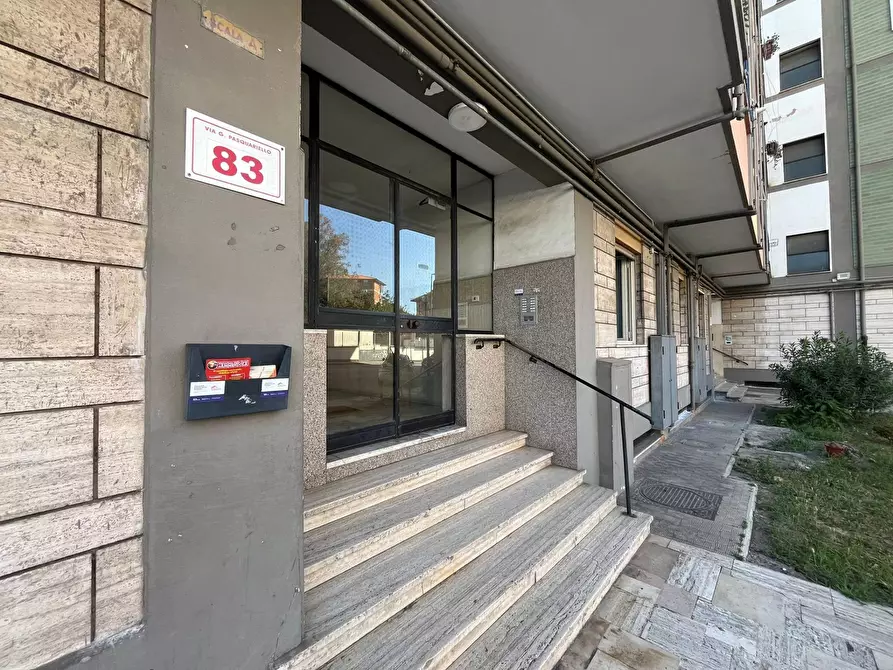 Immagine 1 di Appartamento in vendita  in Via Gennaro Pasquariello a Napoli