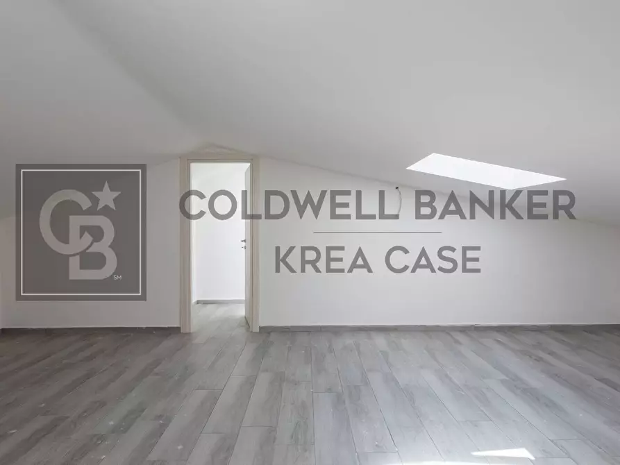 Immagine 15 di Appartamento in vendita  in Via Palaverta a Marino