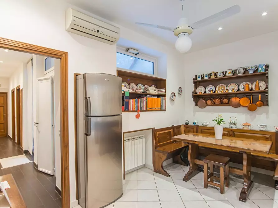 Immagine 9 di Appartamento in vendita  in Via Ambrogio Traversari a Roma