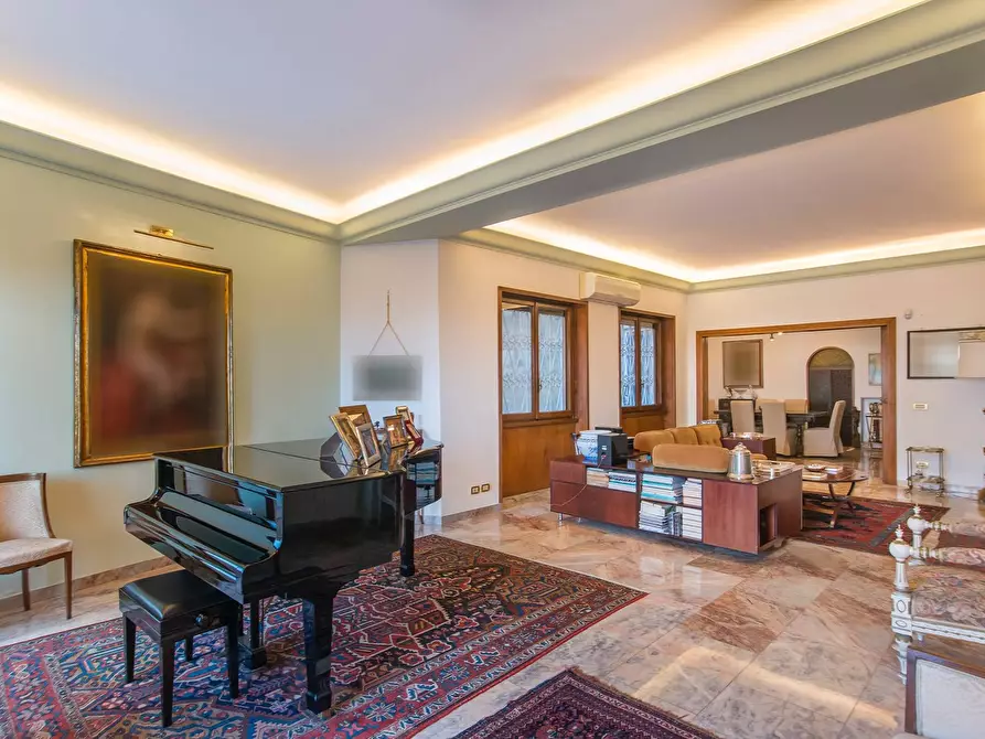 Immagine 14 di Appartamento in vendita  in Via Ambrogio Traversari a Roma