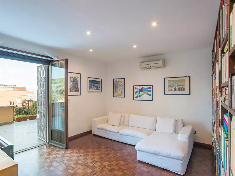 Immagine 20 di Appartamento in vendita  in Via Ambrogio Traversari a Roma