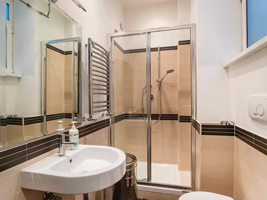 Immagine 30 di Appartamento in vendita  in Via Ambrogio Traversari a Roma