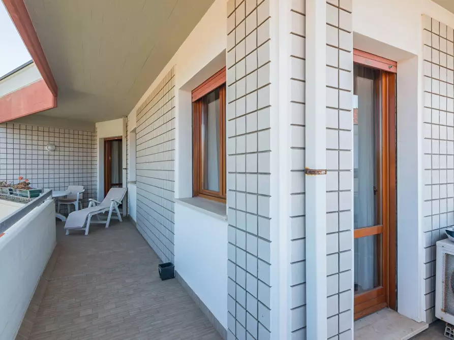 Immagine 10 di Appartamento in vendita  in Via XIX Ottobre a Riccione