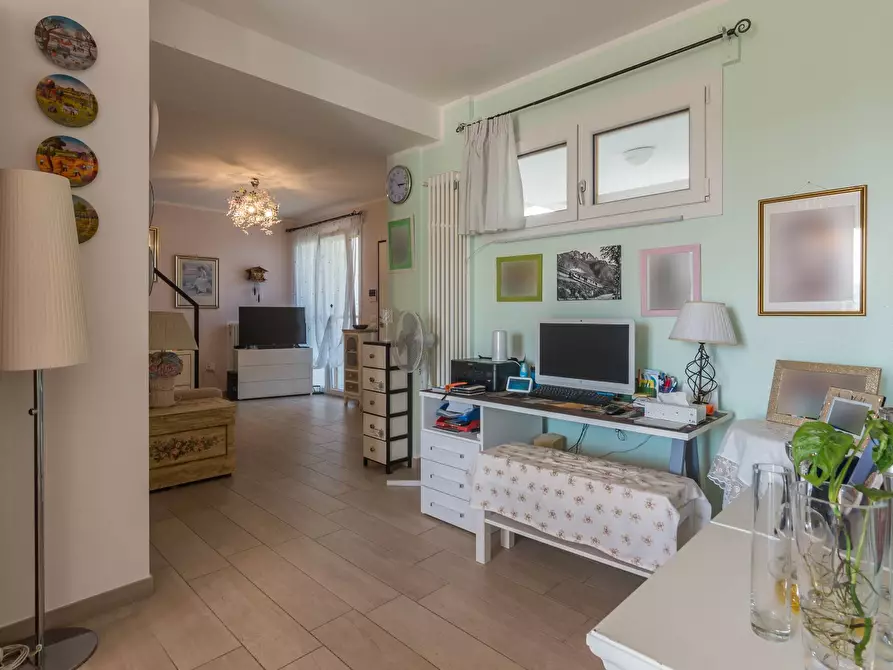 Immagine 3 di Appartamento in vendita  in Via Della Quercia a Pesaro