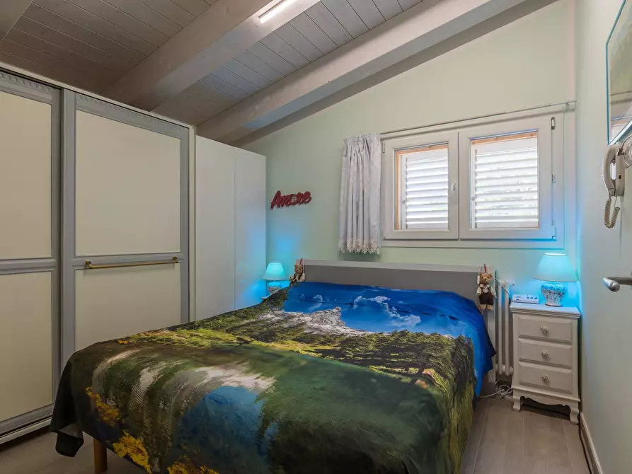 Immagine 9 di Appartamento in vendita  in Via Della Quercia a Pesaro