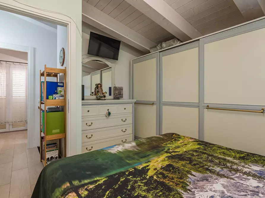 Immagine 10 di Appartamento in vendita  in Via Della Quercia a Pesaro