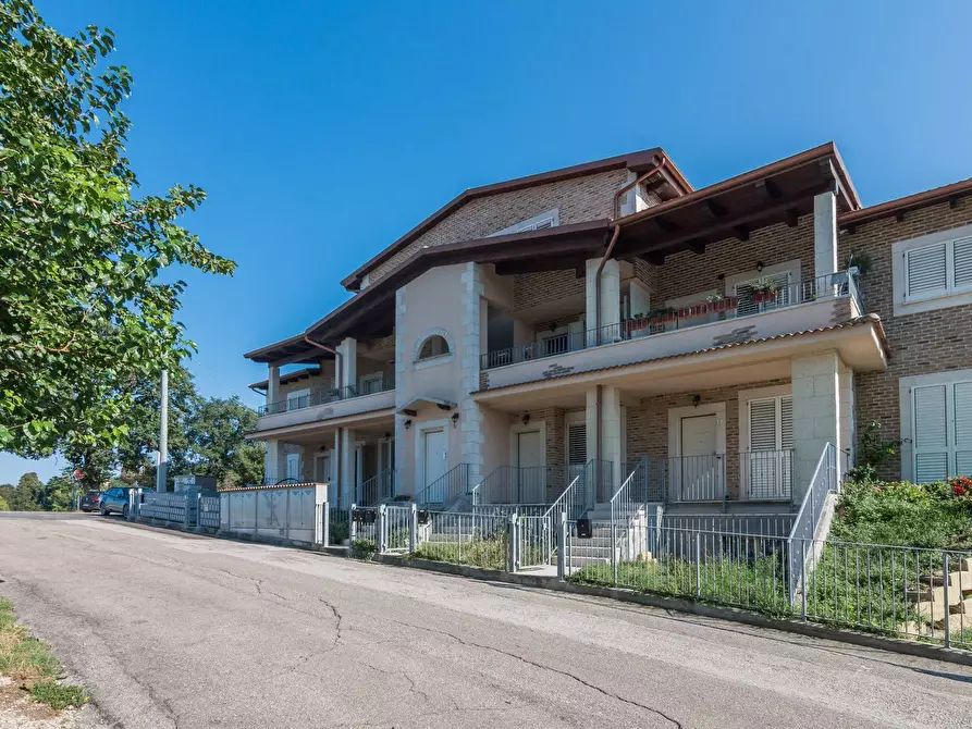 Immagine 20 di Appartamento in vendita  in Via Della Quercia a Pesaro