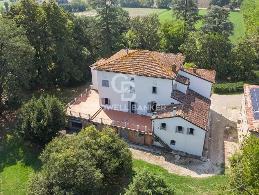 Immagine 15 di Villa in vendita  in Via Reggiana a Imola