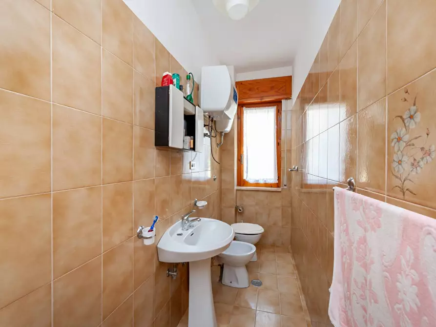 Immagine 15 di Appartamento in vendita  in Via Spinale a Casal Velino