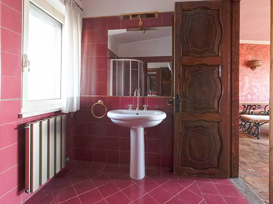 Immagine 24 di Appartamento in vendita  in Via Po a Viterbo