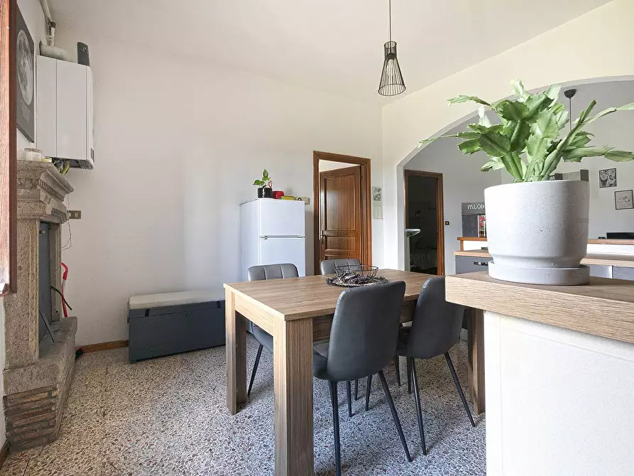 Immagine 3 di Appartamento in vendita  in Via Schizzaloca a Viterbo