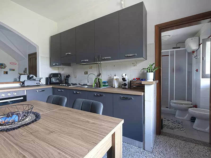 Immagine 7 di Appartamento in vendita  in Via Schizzaloca a Viterbo