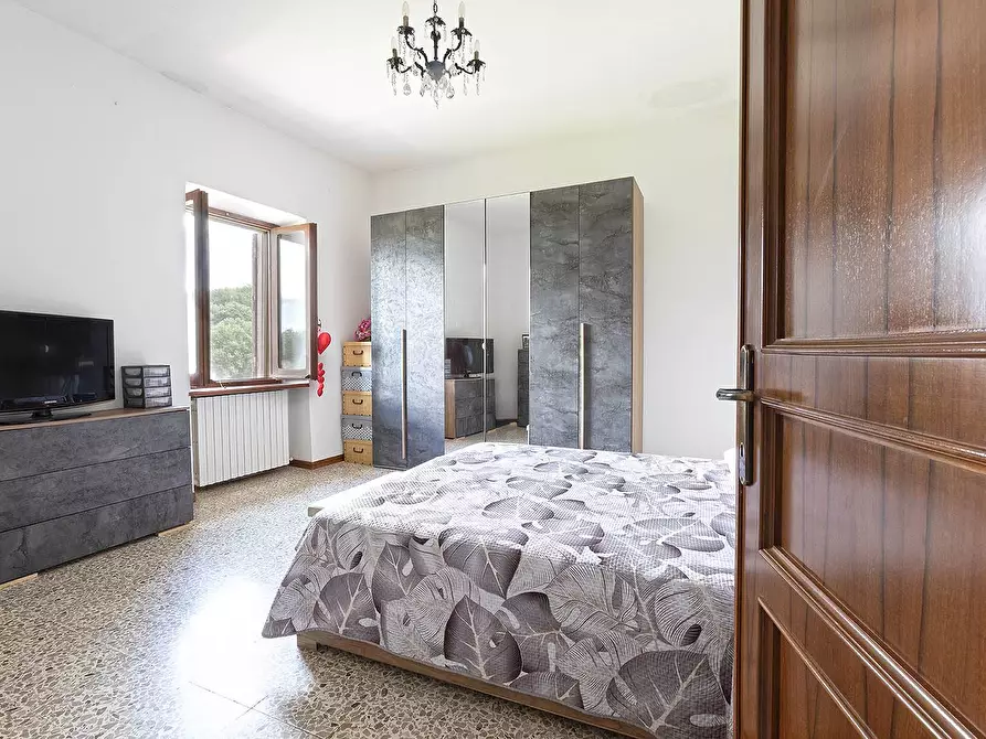 Immagine 9 di Appartamento in vendita  in Via Schizzaloca a Viterbo