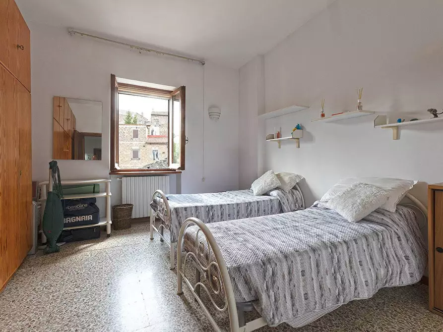 Immagine 13 di Appartamento in vendita  in Via Schizzaloca a Viterbo