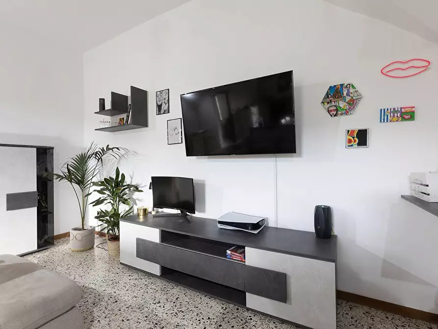 Immagine 18 di Appartamento in vendita  in Via Schizzaloca a Viterbo