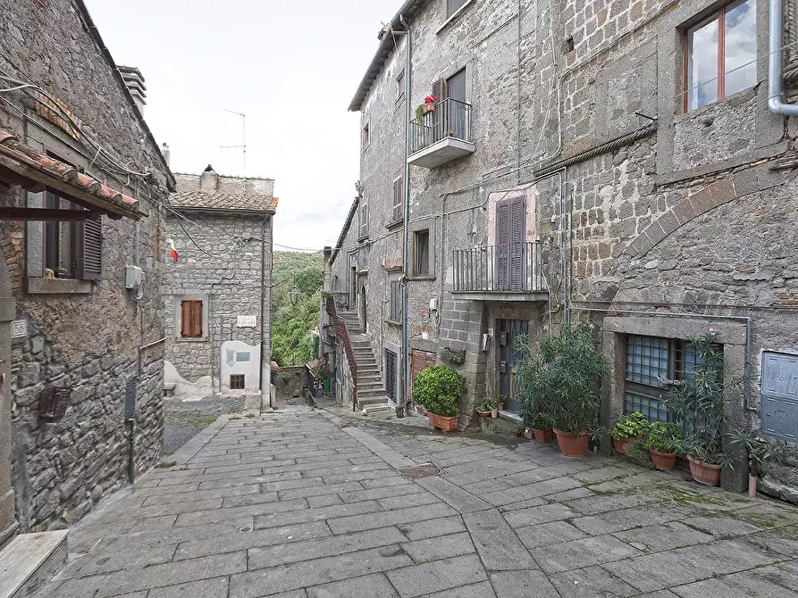Immagine 23 di Appartamento in vendita  in Via Schizzaloca a Viterbo
