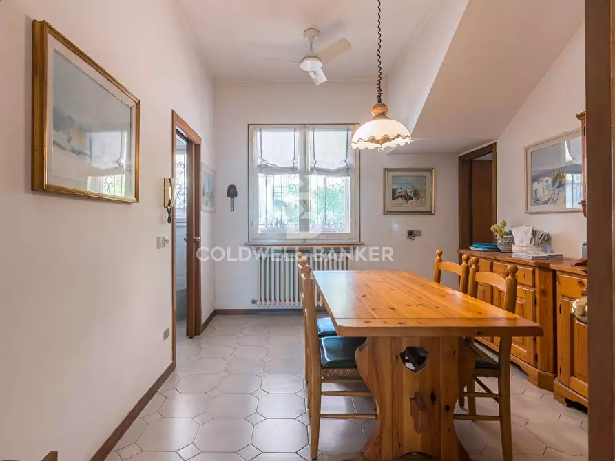 Immagine 13 di Villa in vendita  in Viale Fratelli cervi a Riccione