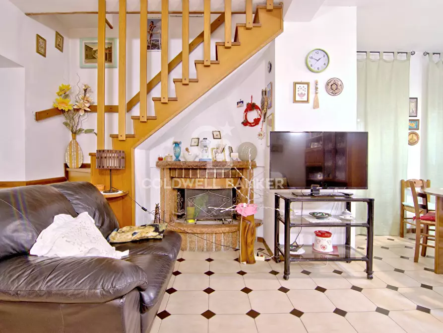 Immagine 6 di Casa indipendente in vendita  in Piazza Maggiore Gadani a Campo Nell'elba