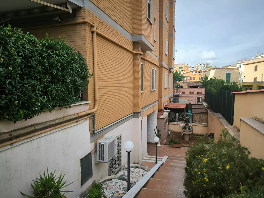 Immagine 3 di Appartamento in vendita  in Via Giovanni D'andrea a Roma