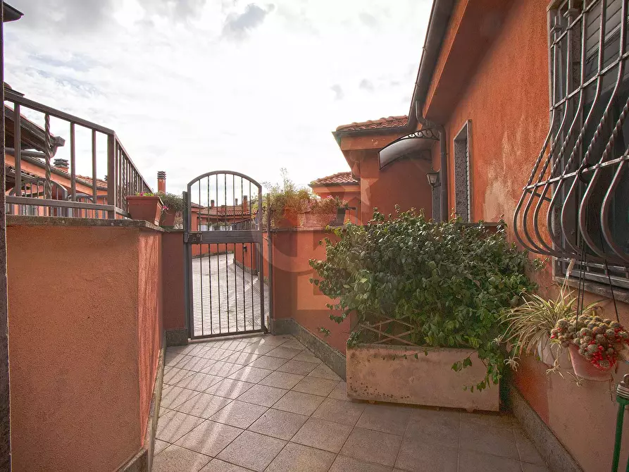 Immagine 5 di Appartamento in vendita  in Piazza Generale Carlo Alberto dalla Chiesa a Viterbo