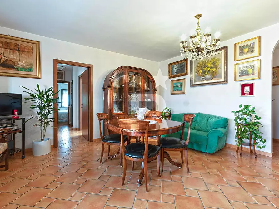 Immagine 7 di Appartamento in vendita  in Piazza Generale Carlo Alberto dalla Chiesa a Viterbo