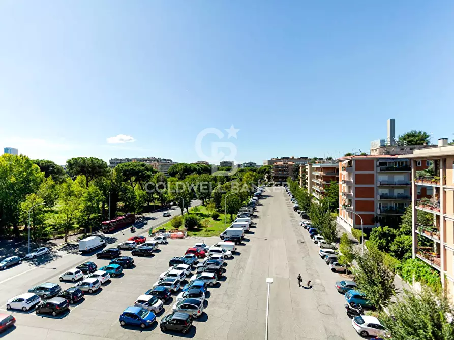 Immagine 7 di Appartamento in vendita  in Viale Dei Primati Sportivi a Roma