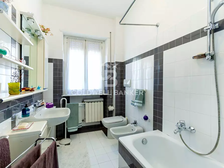 Immagine 14 di Appartamento in vendita  in Viale Dei Primati Sportivi a Roma