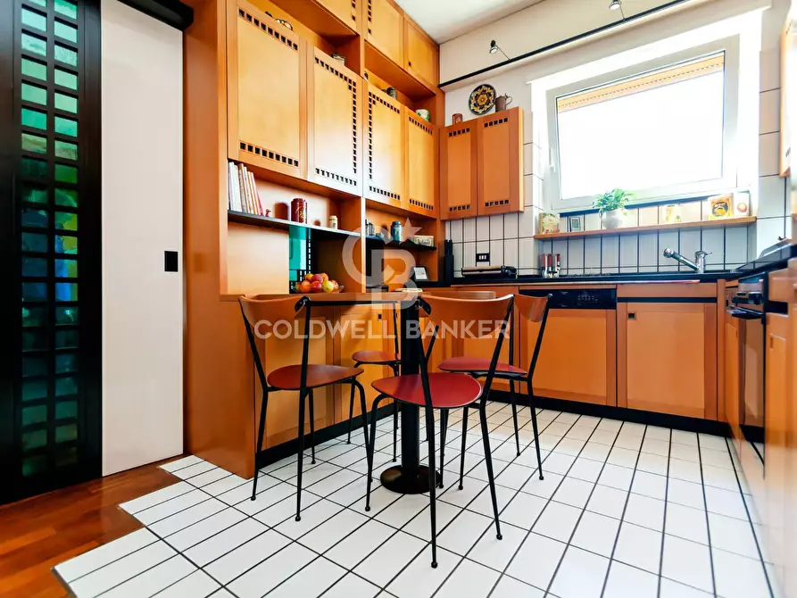 Immagine 21 di Appartamento in vendita  in Viale Dei Primati Sportivi a Roma