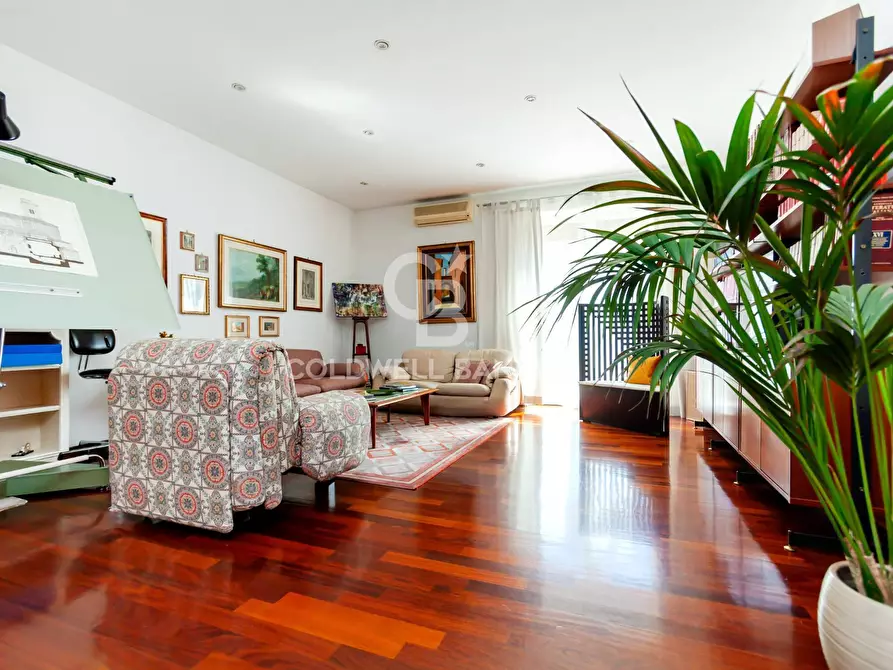 Immagine 3 di Appartamento in vendita  in Viale Dei Primati Sportivi a Roma