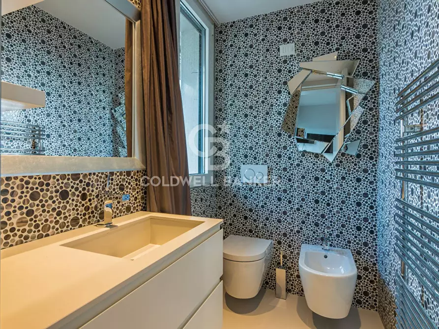 Immagine 16 di Appartamento in vendita  in piazzale Ceccarini a Riccione