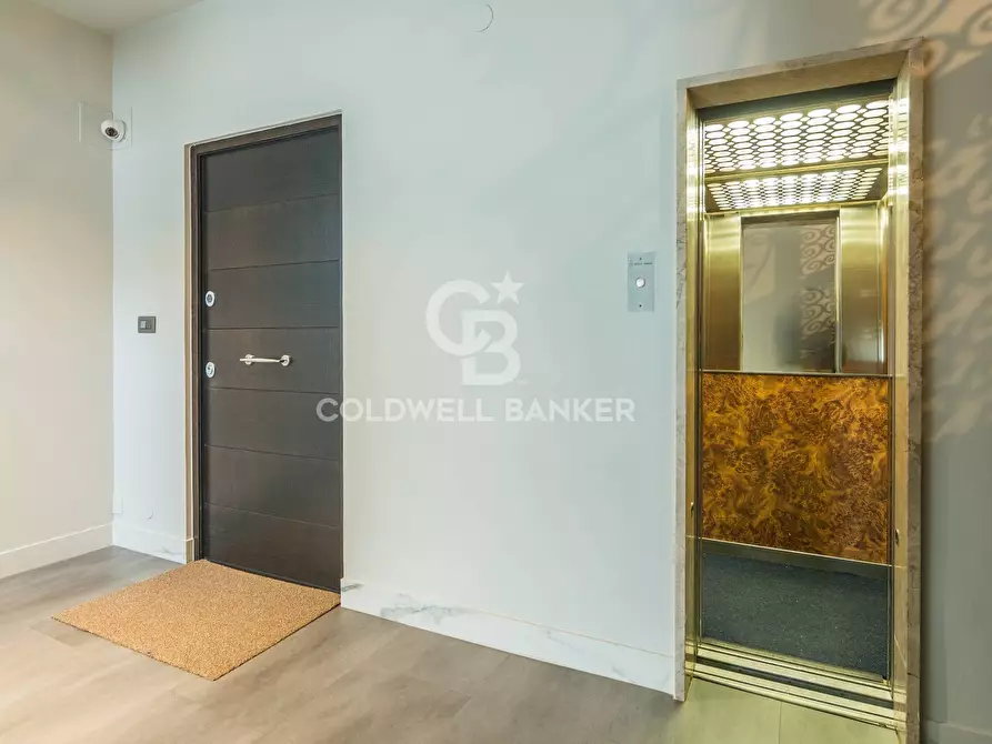 Immagine 29 di Appartamento in vendita  in piazzale Ceccarini a Riccione