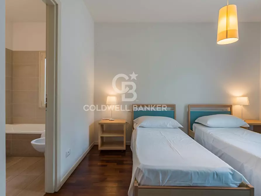 Immagine 18 di Attico in vendita  in Via Ponchielli a Riccione