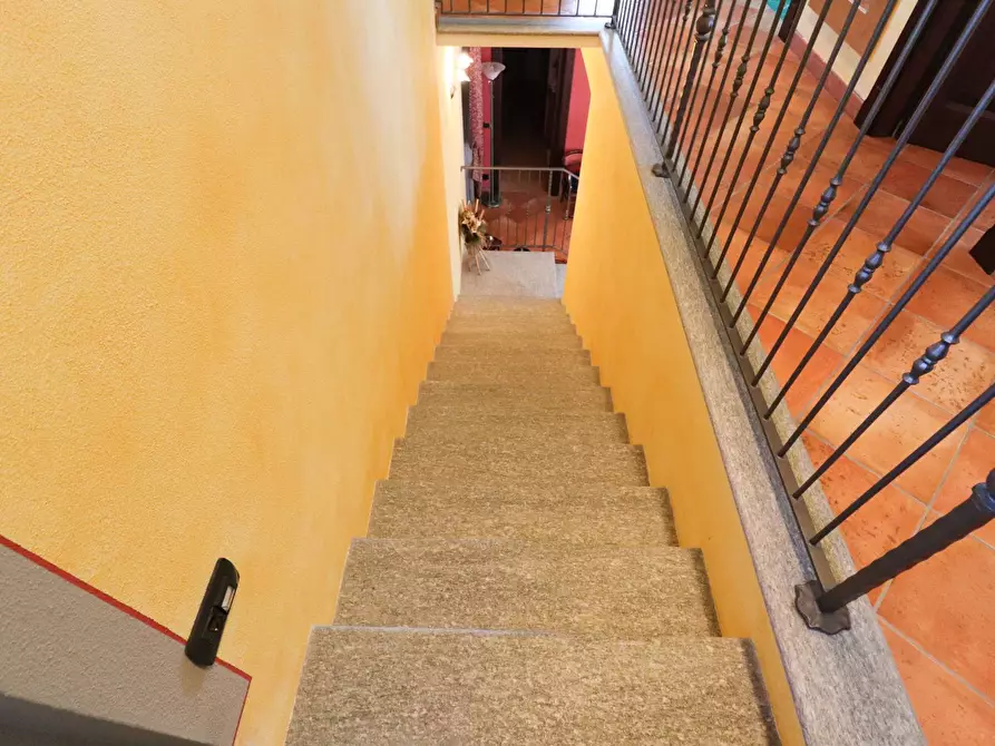 Immagine 23 di Villa in vendita  in Località riviera a Monforte D'alba