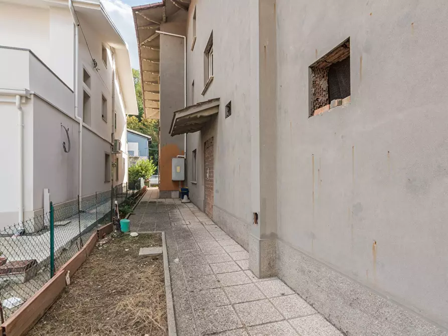 Immagine 24 di Rustico / casale in vendita  in Via Emilia Romagna a Cattolica