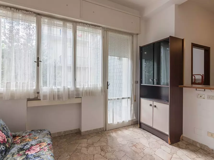 Immagine 5 di Appartamento in vendita  in Via Ala a Bellaria-Igea Marina