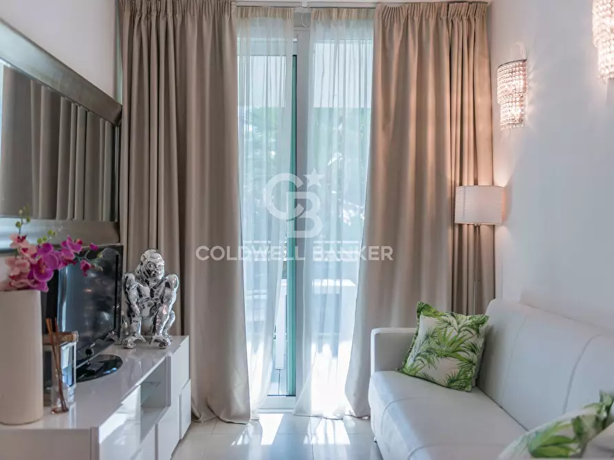 Immagine 20 di Appartamento in vendita  in Viale Cavour a Riccione