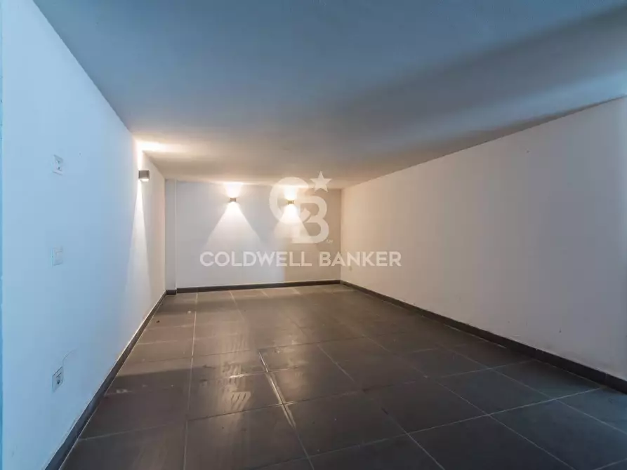 Immagine 23 di Appartamento in vendita  in Viale Cavour a Riccione