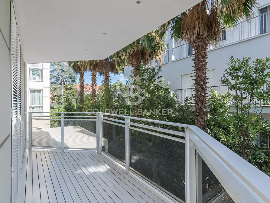 Immagine 28 di Appartamento in vendita  in Viale Cavour a Riccione