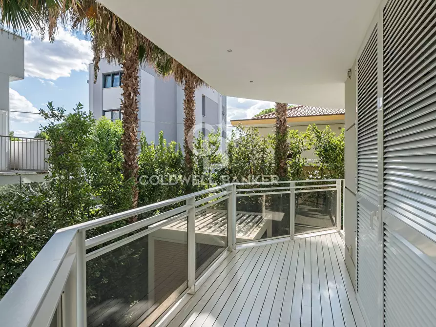 Immagine 29 di Appartamento in vendita  in Viale Cavour a Riccione