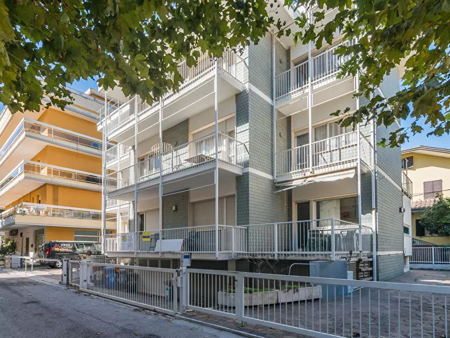 Immagine 18 di Appartamento in vendita  in Via Ala a Bellaria-Igea Marina