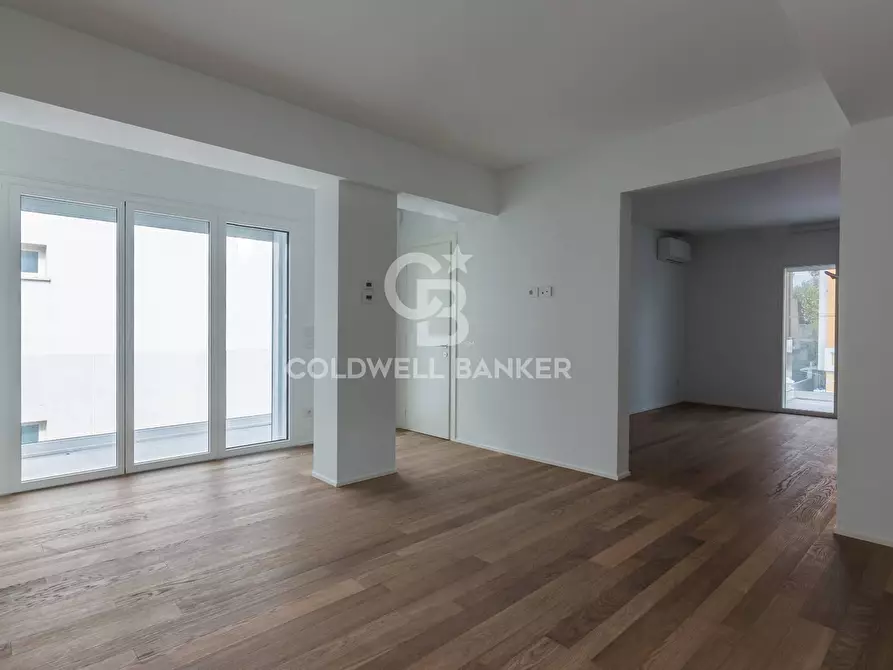 Immagine 4 di Attico in vendita  in Viale Milano a Riccione