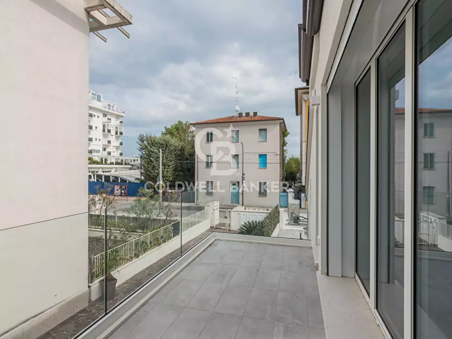Immagine 10 di Attico in vendita  in Viale Milano a Riccione