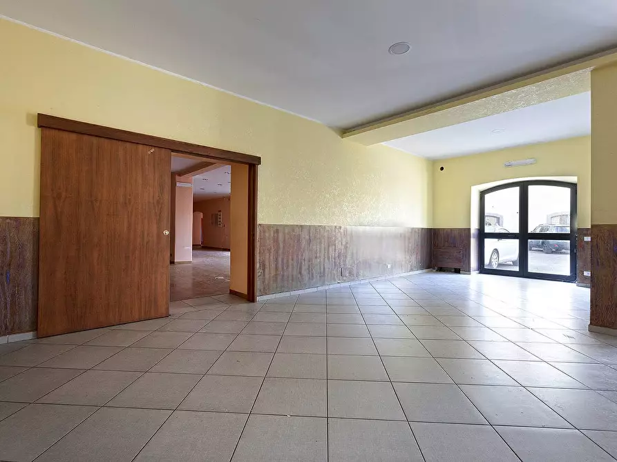 Immagine 6 di Palazzo in vendita  in Via del lavoro a Vetralla