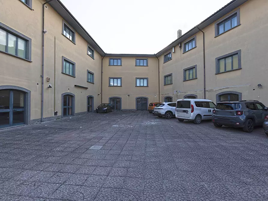 Immagine 18 di Palazzo in vendita  in Via del lavoro a Vetralla