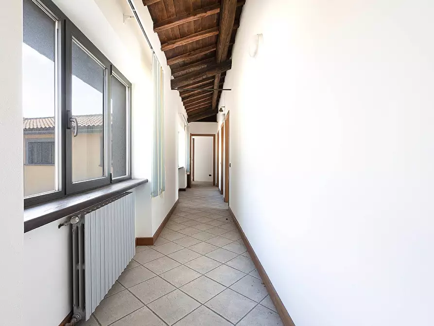 Immagine 30 di Palazzo in vendita  in Via del lavoro a Vetralla